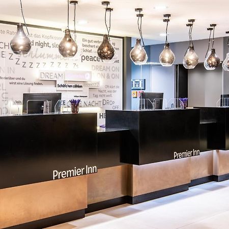 Premier Inn Braunschweig City Centre Exteriör bild